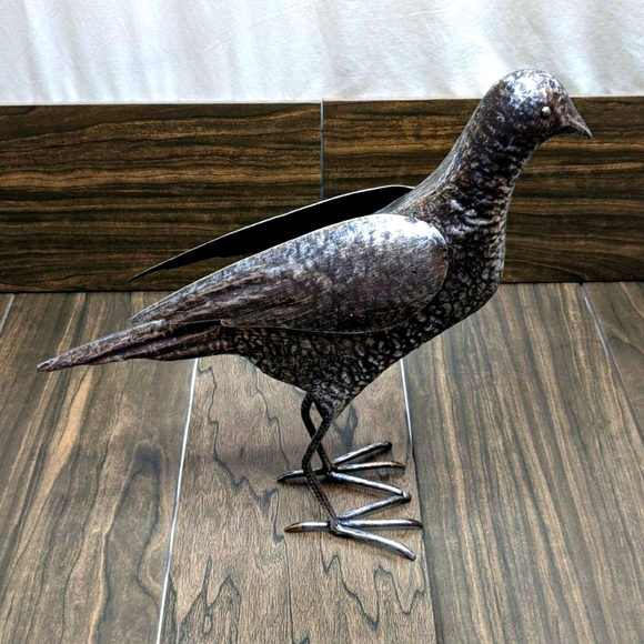 Boutique Other - Metal Bird (NWOT)